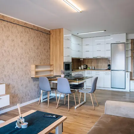 Apartament Spatios Cu Magazin Si Bus Baciu  Exterior photo